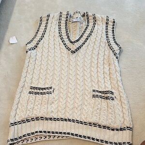 Zara Cream and Black V-Neck Cable Knit Sweater